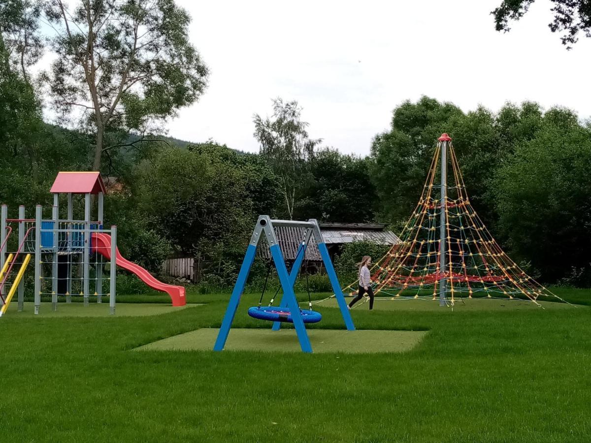 Kájov Mija Apartman S Vinnym Sklipkem, Zahradou A Grilem מראה חיצוני תמונה