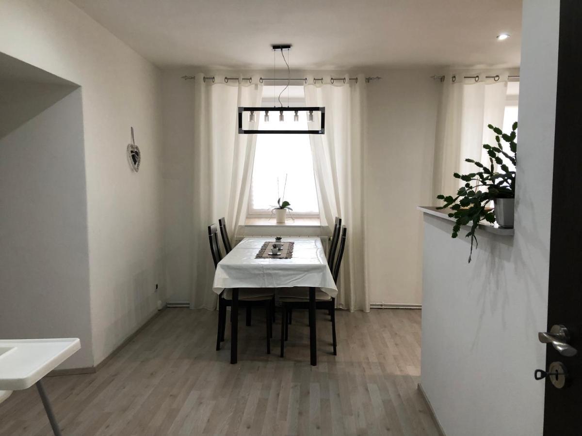 Kájov Mija Apartman S Vinnym Sklipkem, Zahradou A Grilem מראה חיצוני תמונה