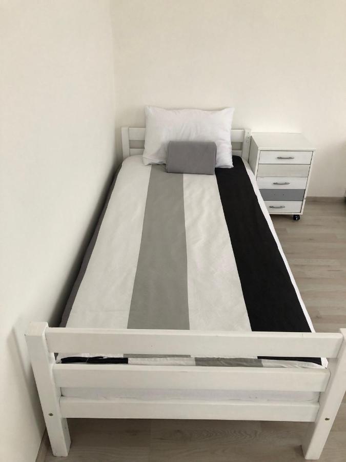 Kájov Mija Apartman S Vinnym Sklipkem, Zahradou A Grilem מראה חיצוני תמונה