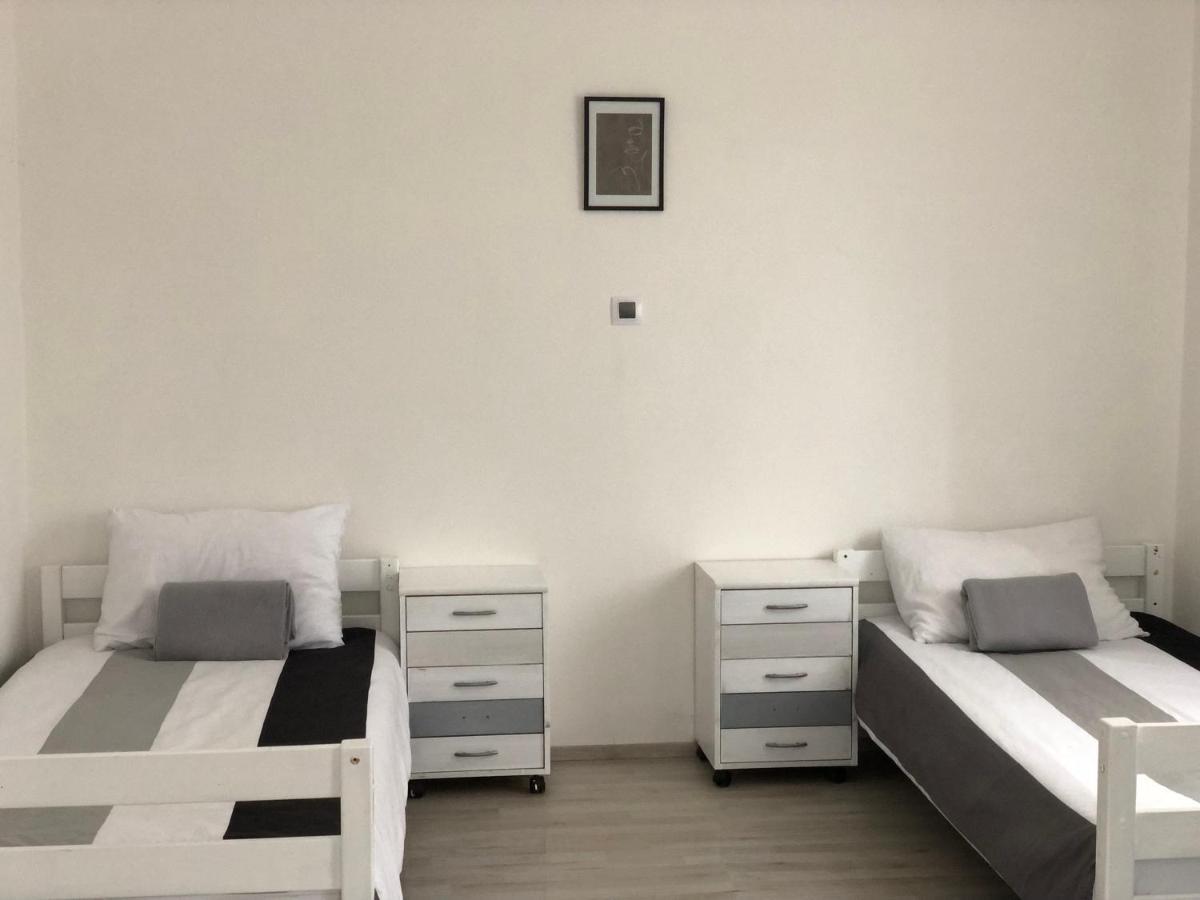 Kájov Mija Apartman S Vinnym Sklipkem, Zahradou A Grilem מראה חיצוני תמונה
