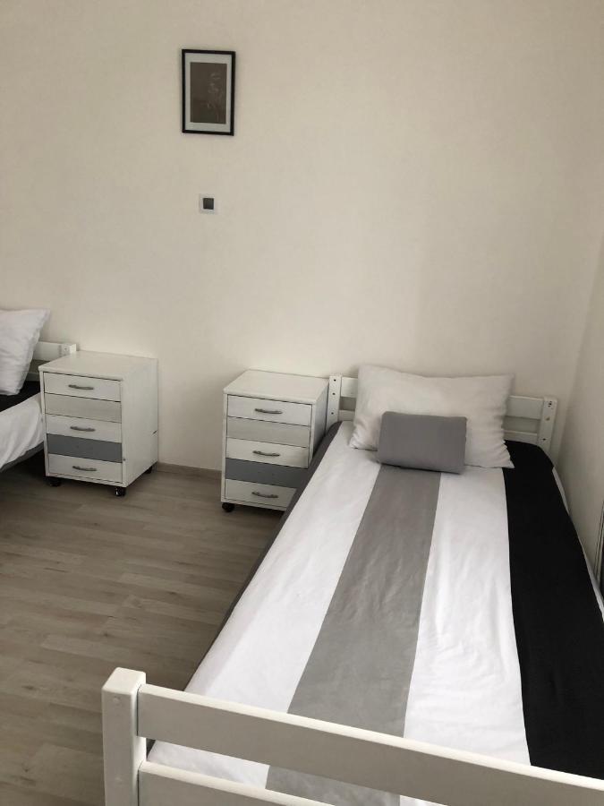 Kájov Mija Apartman S Vinnym Sklipkem, Zahradou A Grilem מראה חיצוני תמונה