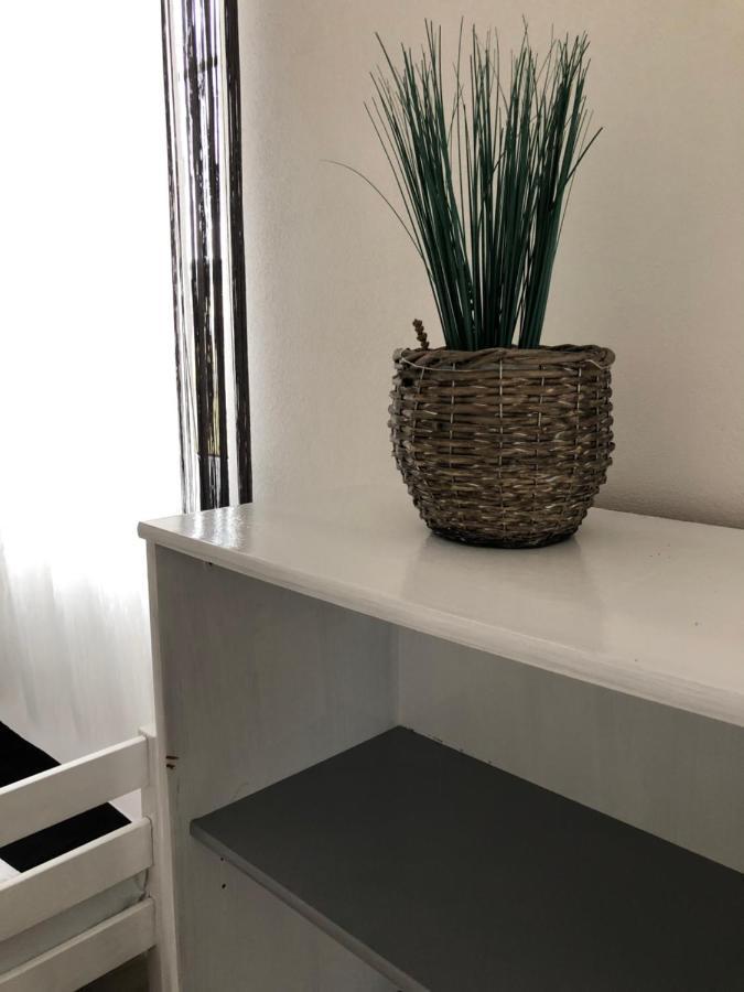 Kájov Mija Apartman S Vinnym Sklipkem, Zahradou A Grilem מראה חיצוני תמונה
