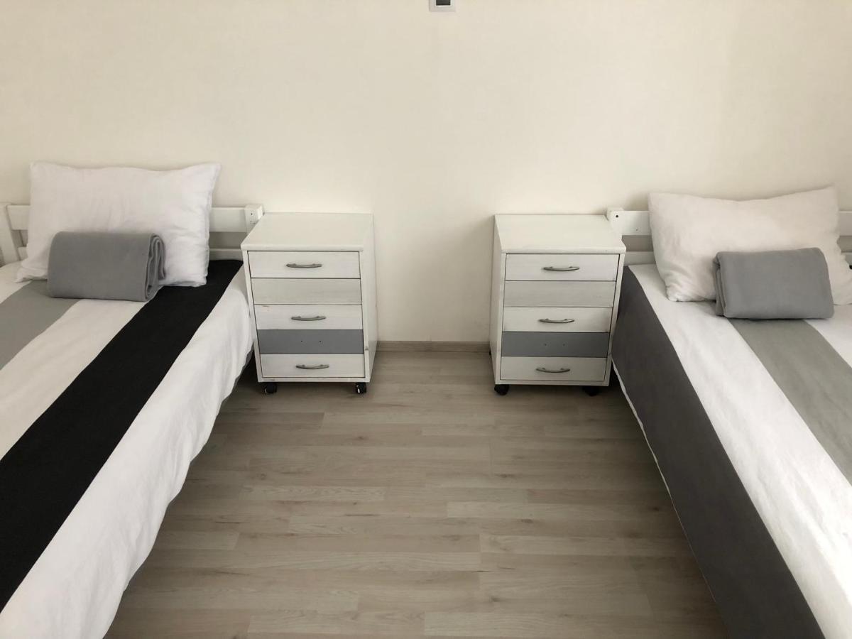 Kájov Mija Apartman S Vinnym Sklipkem, Zahradou A Grilem מראה חיצוני תמונה